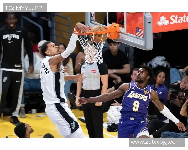12月8日湖人对阵马刺精彩视频直播全程回顾与赛后分析